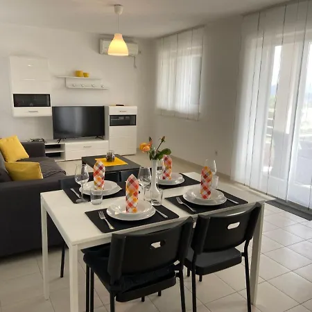 Ages Apartment *